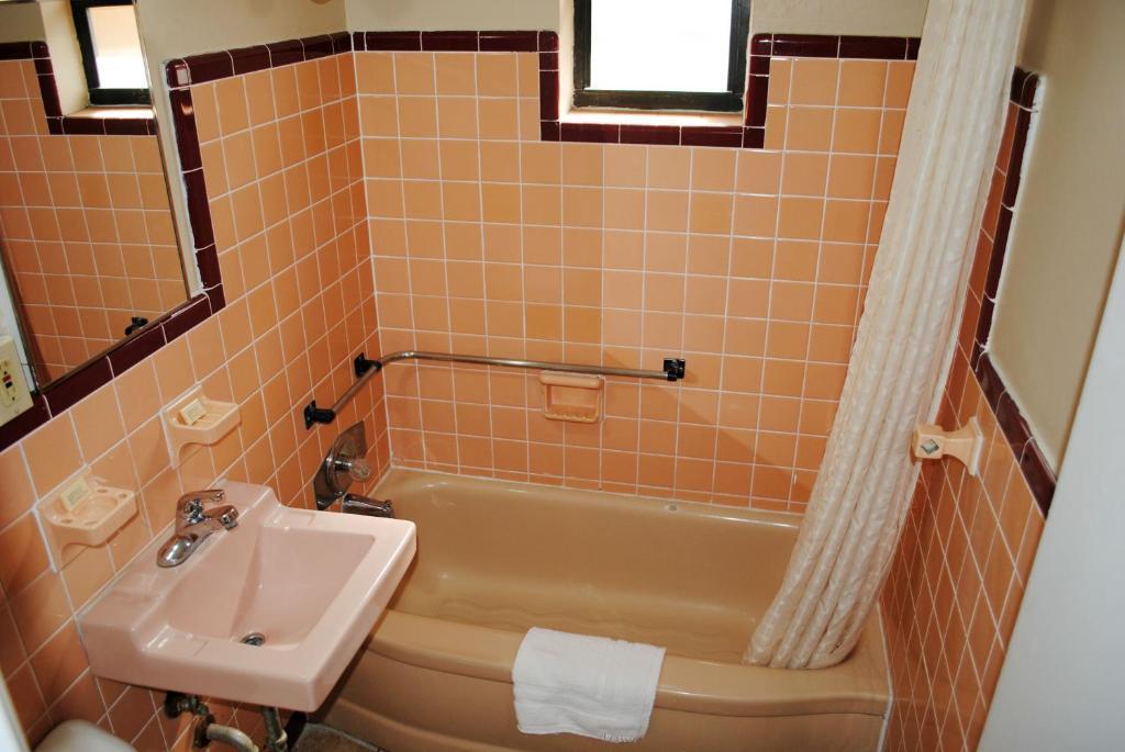 Atlantic Economy Inn Дейтона-Бич Номер фото